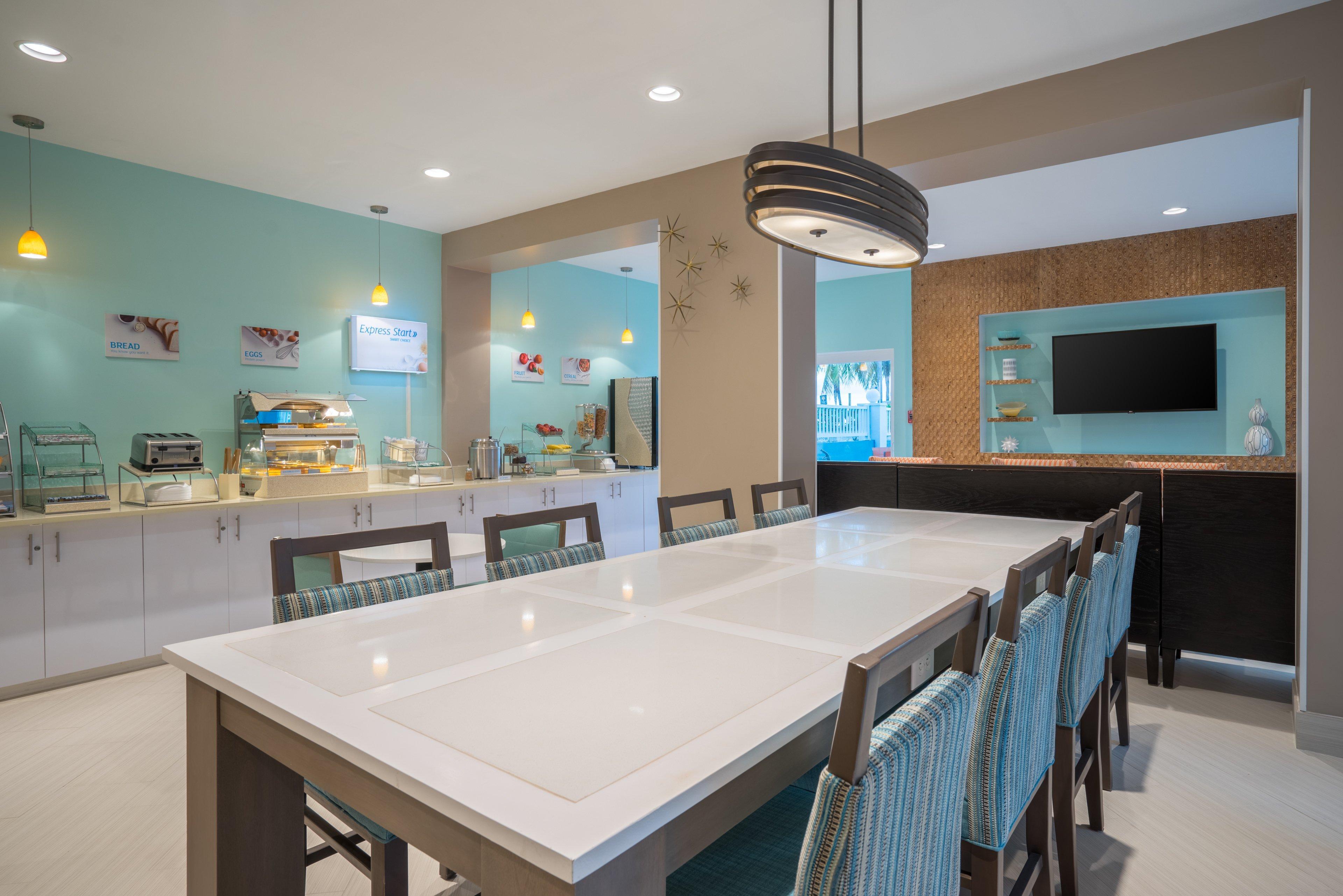 Holiday Inn Express & Suites Nassau By Ihg Экстерьер фото
