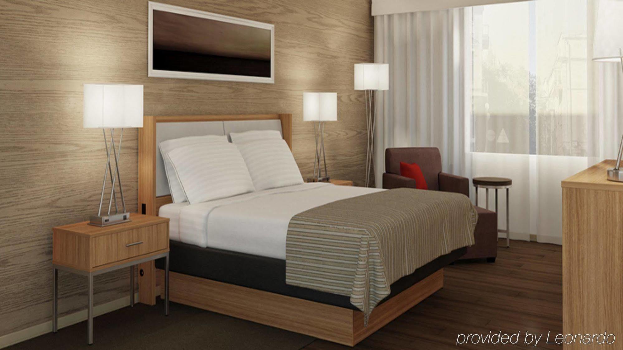 Holiday Inn Express & Suites Nassau By Ihg Экстерьер фото