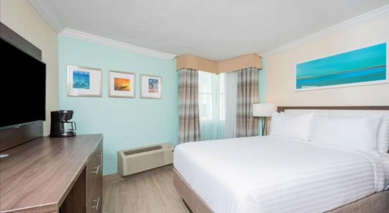 Holiday Inn Express & Suites Nassau By Ihg Экстерьер фото